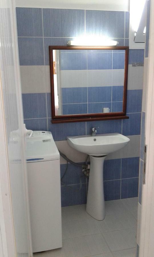 גנאדי Petasos Apartments 1 מראה חיצוני תמונה